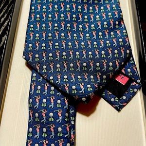 Vineyard vines tie